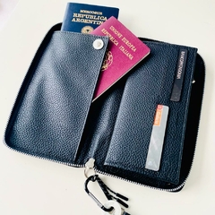 BILLETERA PORTA PASAPORTE WOW! - comprar online