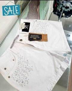 SHORTS BRANCO DIMY COM DETALHES EM PEDRAS - comprar online