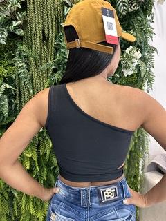 CROPPED DE AMARRAR PRETO - comprar online