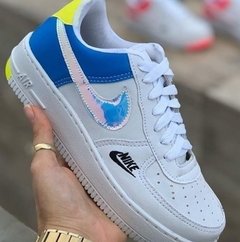 Tênis Air Force Colorido azul na internet
