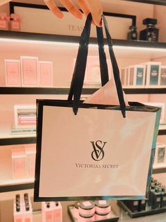 Bolsa original de cartón Victoria's Secret + sedas - Traídas de EEUU, tal cual se entrega en el local de NY!