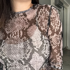 Remera ML Reptil Gris en internet