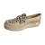 Mocasín de mujer color beige con estampado animal print y plataforma dorada