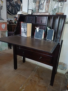 Secreter restaurado 1 M (B019)