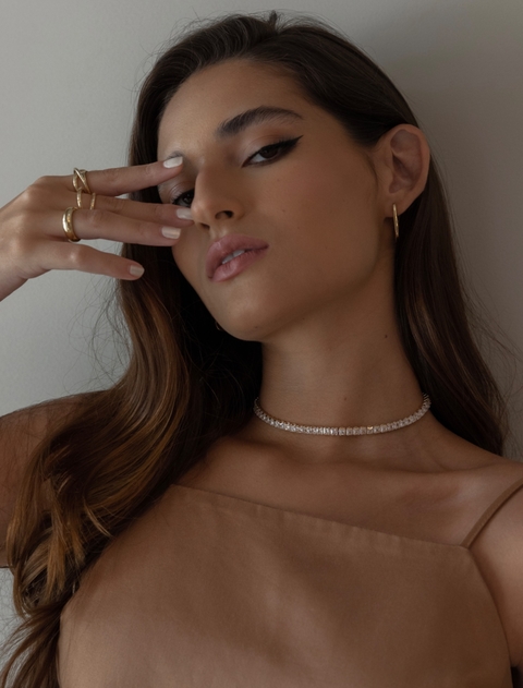 Chocker riviera cravejada ouro