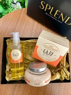 Kit Caju Mega Hidratação e Tratamento (1 Creme Multibenefícios Mãos + 1 Sabonete em Óleo Corporal + 1 Creme Hidratante Firmador Corporal)