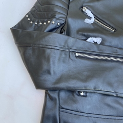 Campera Harris en internet
