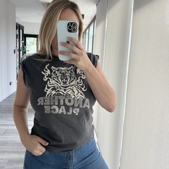 Remera Majida - comprar online