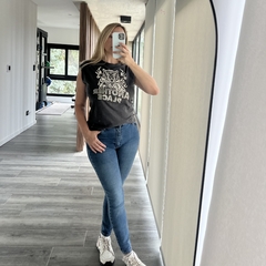Remera Majida en internet