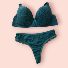 30-CONJUNTO SUZANA PLUS COM CALCINHA FIO na internet