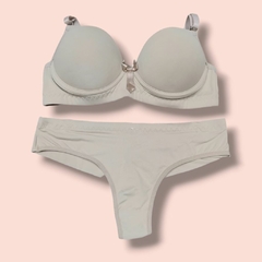 000613-CONJUNTO LISO BRUNIELE na internet