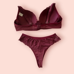 Imagem do 30-CONJUNTO SUZANA PLUS COM CALCINHA FIO