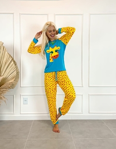 1813 - PIJAMA DIVERTIDO LONGO na internet