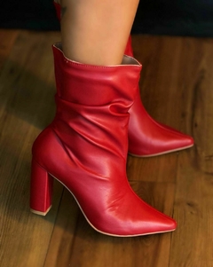 Bota Salto Bloco Vermelha Slouch