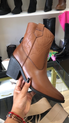 Bota Texana cano curto couro legítimo Marrom Bordada - comprar online