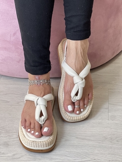 Flat Confort com Traseira Off White na internet