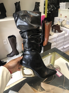 Bota Slouch Preta Cano Alto Salto Diamante - comprar online