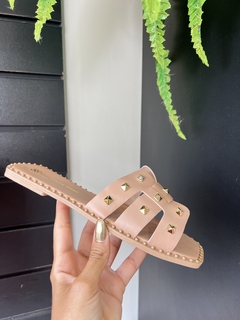 Rasteira Spikes Nude - comprar online