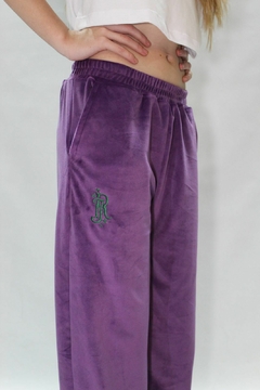 Mega pant plush violeta Talle 6
