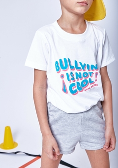 Remera Blanca Bullying talle 4 en internet