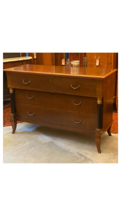 Cômoda estilo Biedermeier