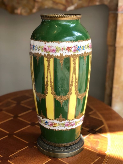 Vaso em porcelana Sèvres