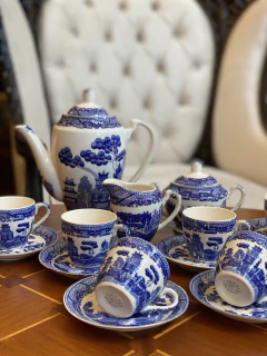 Conjunto de café “pombinhos” - Art Rarus Antiquário