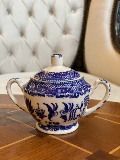 Conjunto de café “pombinhos”
