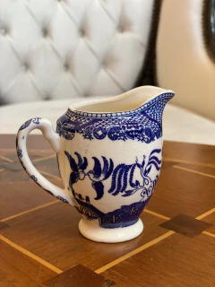 Conjunto de café “pombinhos” - Art Rarus Antiquário