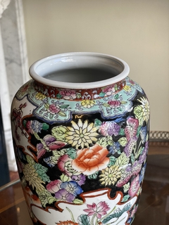 Vaso em porcelana chinesa na internet