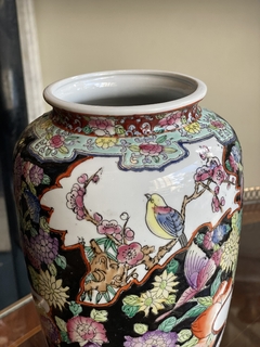 Vaso em porcelana chinesa