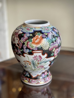 Vaso em porcelana chinesa