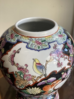 Vaso em porcelana chinesa na internet