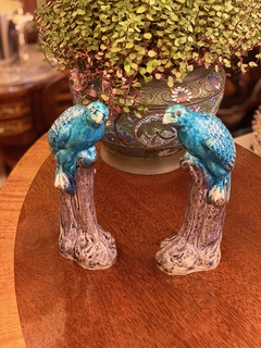 Par de esculturas em porcelana Pássaros