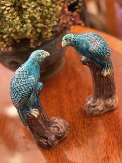 Par de esculturas em porcelana Pássaros na internet