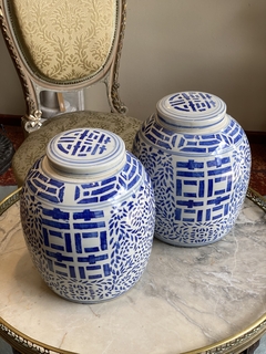 Par de Ginger Jars em porcelana chinesa