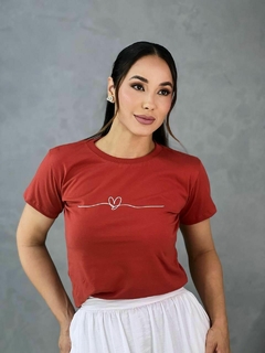 T-Shirts CLUB - CORAÇÃO CENTRALIZADO - comprar online