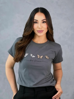 T-Shirts CLUB - BORBOLETAS na internet