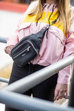 RIÑONERA BOLSILLO BIG NEGRA (ESTAMPA SUNCE)