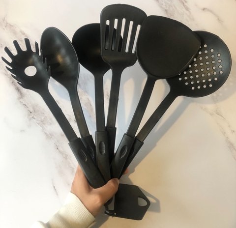 SET UTENSILIOS x6 NYLON