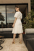 VESTIDO MIDI MANGA CURTA COM CINTO - OFF WHITE na internet