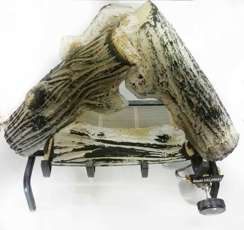 Fogón con leños refractarios de 5000 calorías.