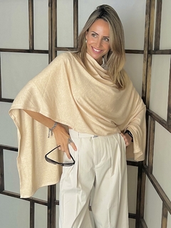 Poncho Naples - Vesstite