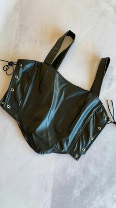 TOP CORSET ENGOMADO NEGRO