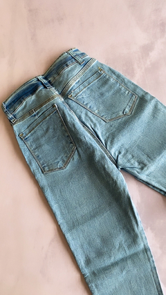 JEANS CHUPIN ELASTIZADO CELESTE - comprar online