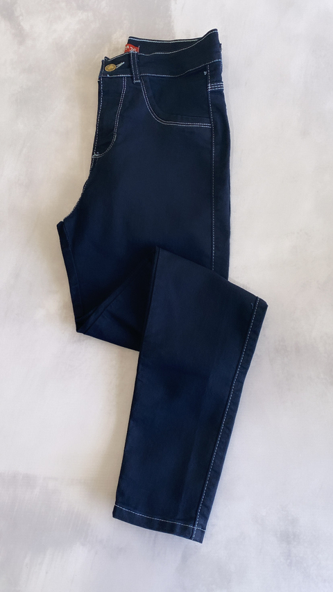 JEANS CHUPIN TIRO ALTO AZUL OSCURO CON BLANCO
