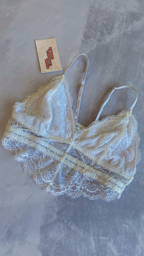 TOP BLANCO ENCAJE PICO - comprar online