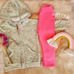 Conjunto Frisado: Campera Estampada +Calza