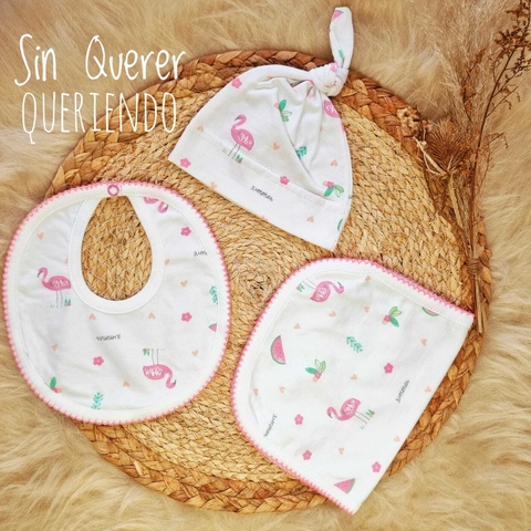 Set de Nacimiento Estampado: Babero, Babita y Gorrito en internet
