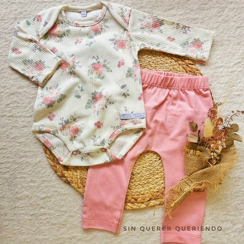 Body Estampado Floral + Calza con Volados lycra